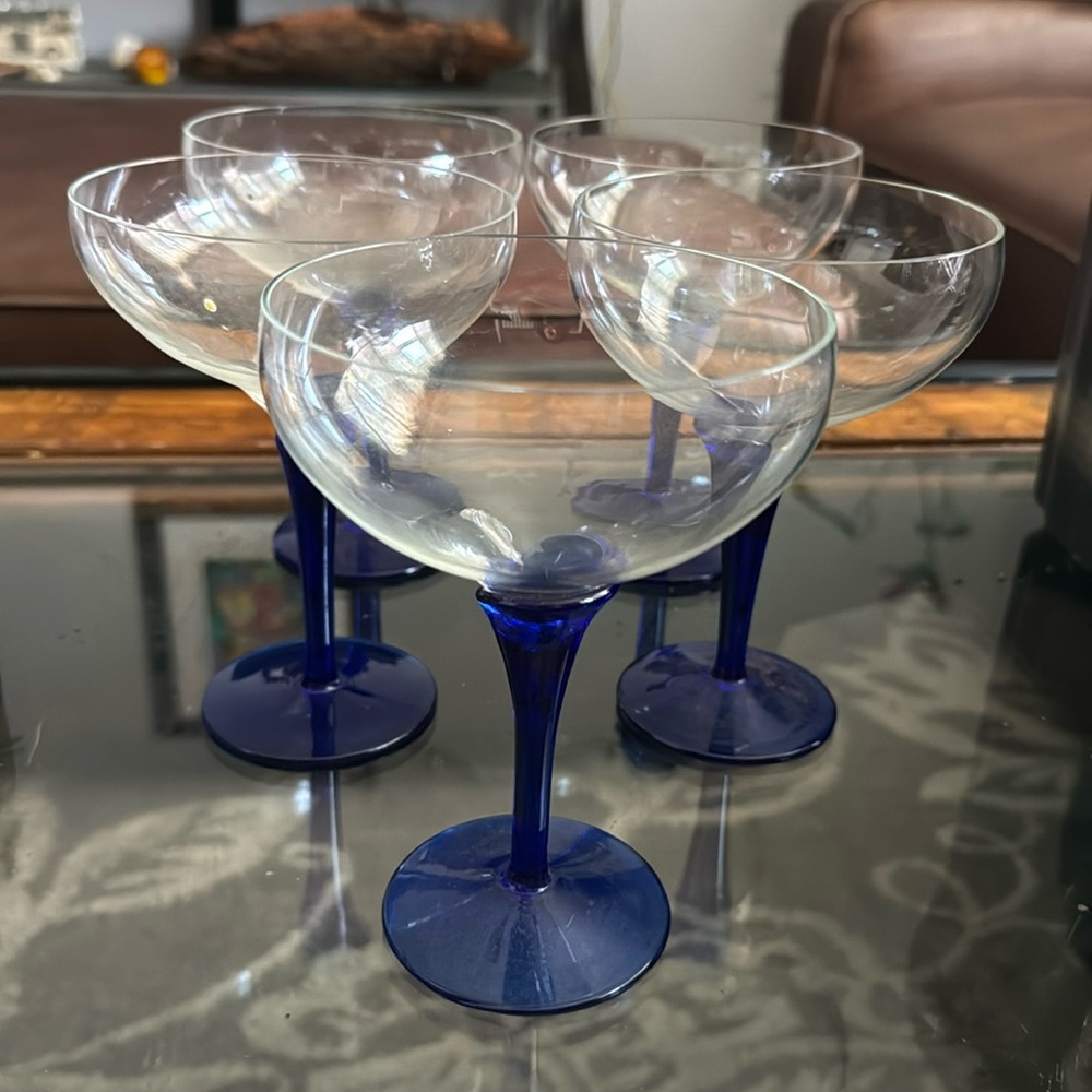 Set of 5 margarita glasses with blue glass stem